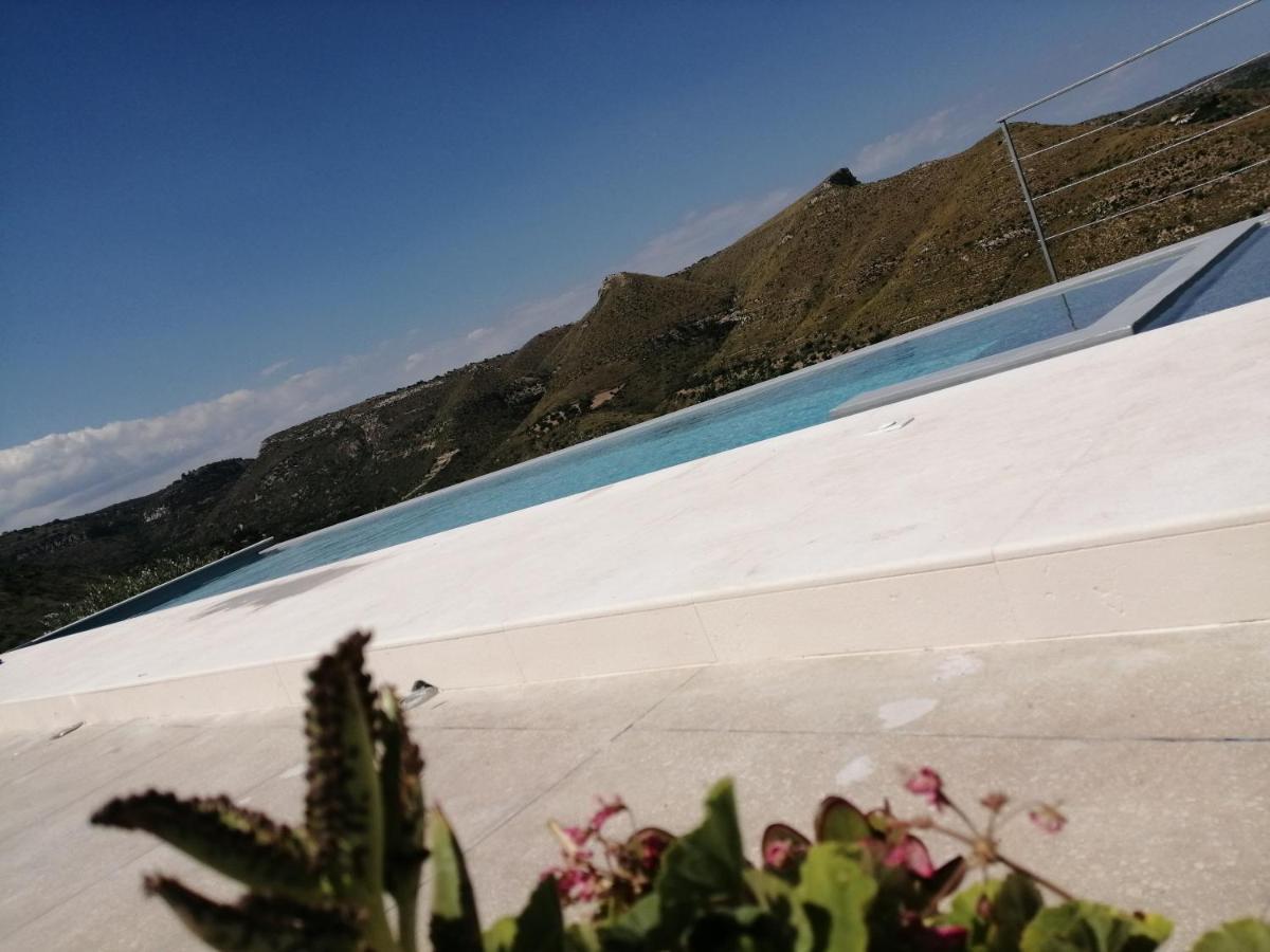Villa Meriem Noto Exterior foto